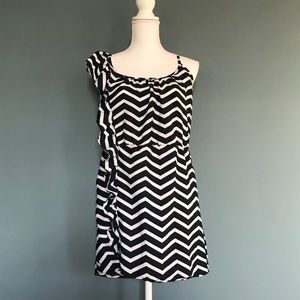 One shoulder ruffle striped dress